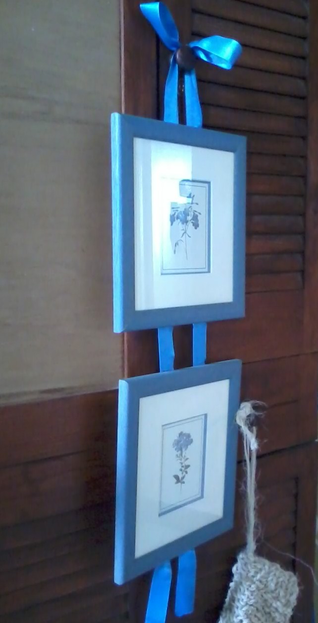 cadres décoratifs bleus